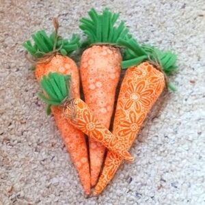 Hand Crafted 4 Fabric Stuffes Spring Carrots